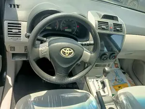 Toyota Corolla 2013 Black