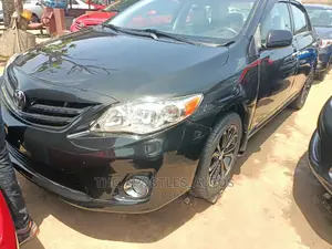 Toyota Corolla 2013 Black