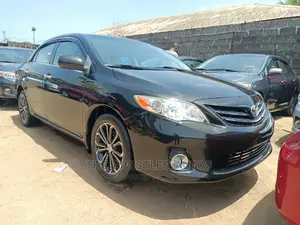 Toyota Corolla 2013 Black