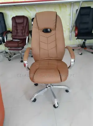 Quality Executive Adjustable Swivel Leather Office Chair.