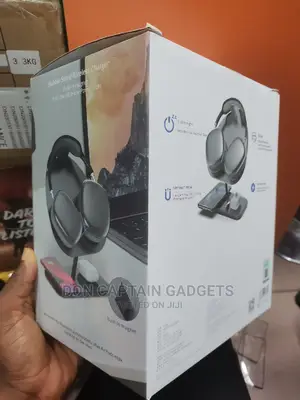 Airpod Max Stand and Wireless Charging Station