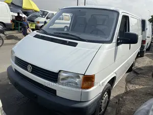 Volkswagen Transporter 2004 White