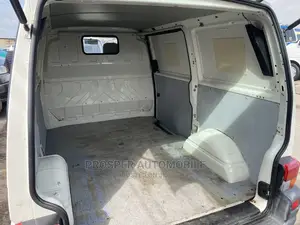Volkswagen Transporter 2004 White