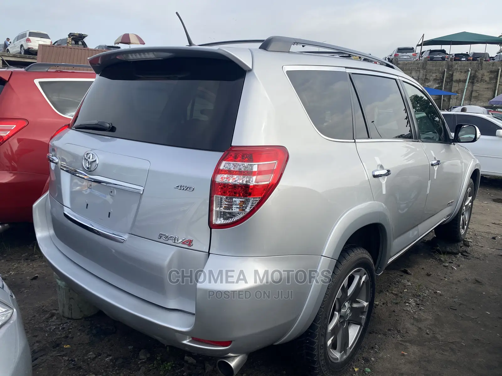 Toyota RAV4 2011 Silver