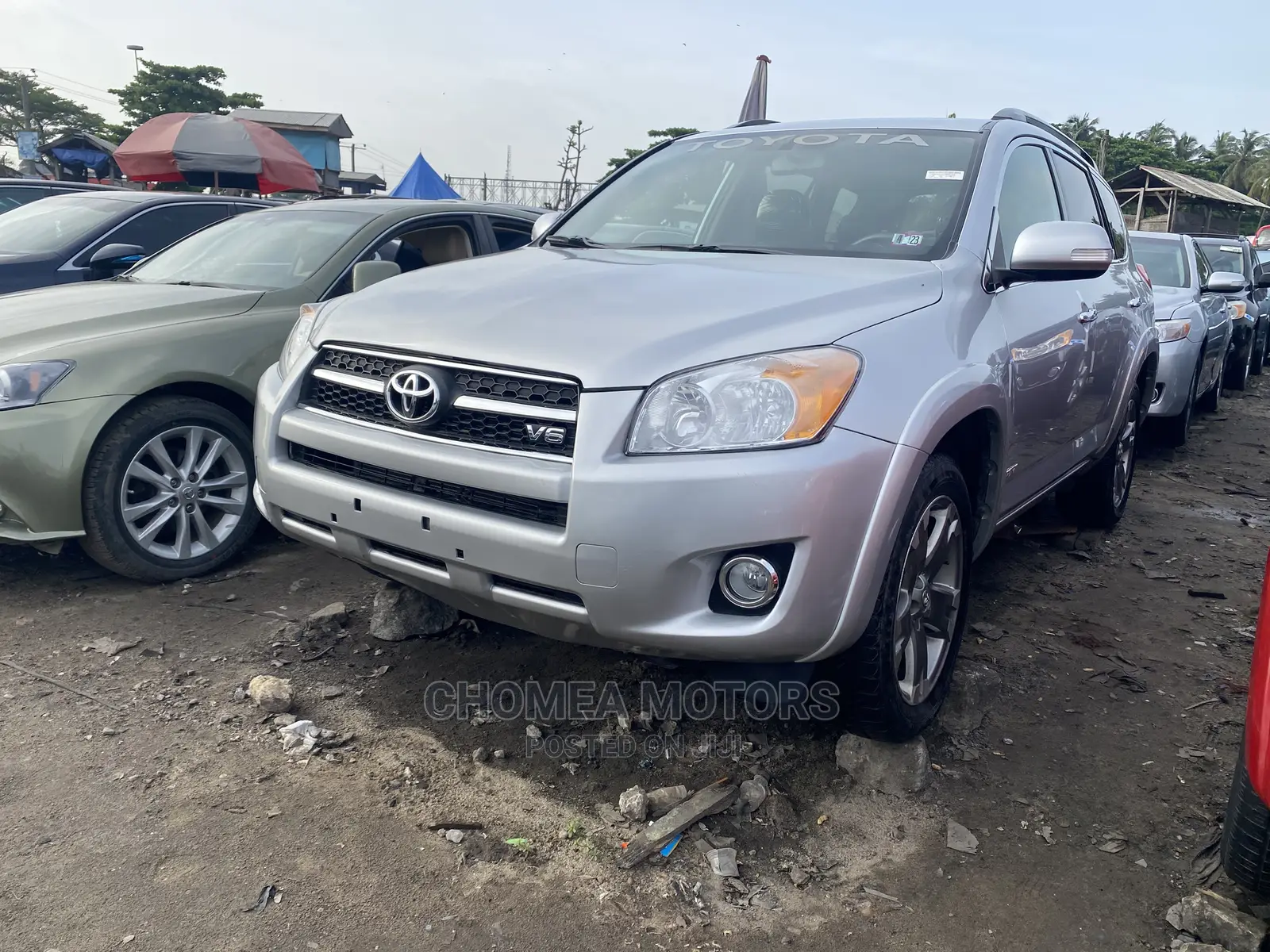 Toyota RAV4 2011 Silver