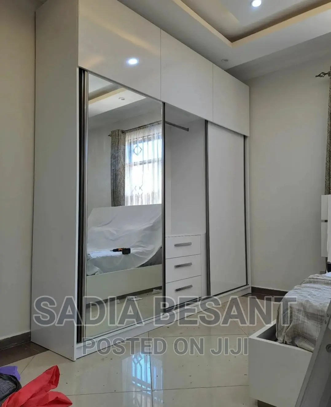 Exquisite Wardrobe Design