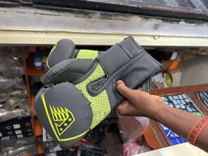 Boxing Gloves ( Velo)