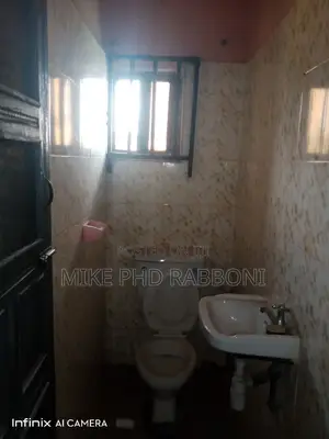 3bdrm Block of Flats in G R a Enugu for Rent