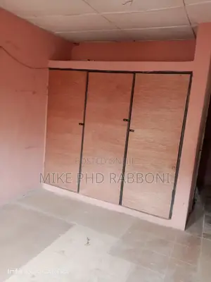 3bdrm Block of Flats in G R a Enugu for Rent