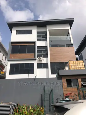 Furnished 5bdrm Duplex in Bananas Lsland for Sale