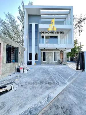 5bdrm Duplex in Lekki Phase 1 for Sale