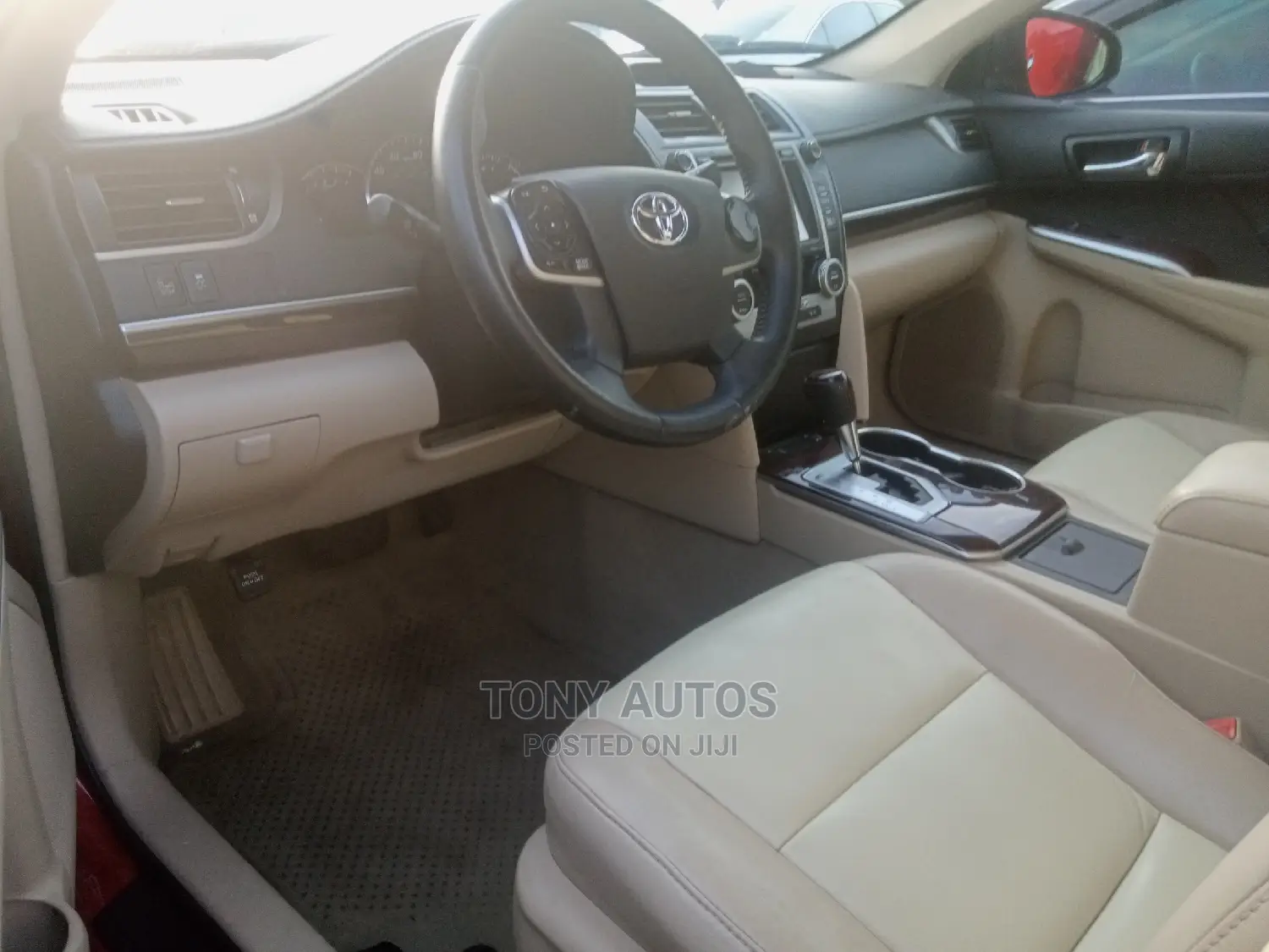 Toyota Camry 2014 Red