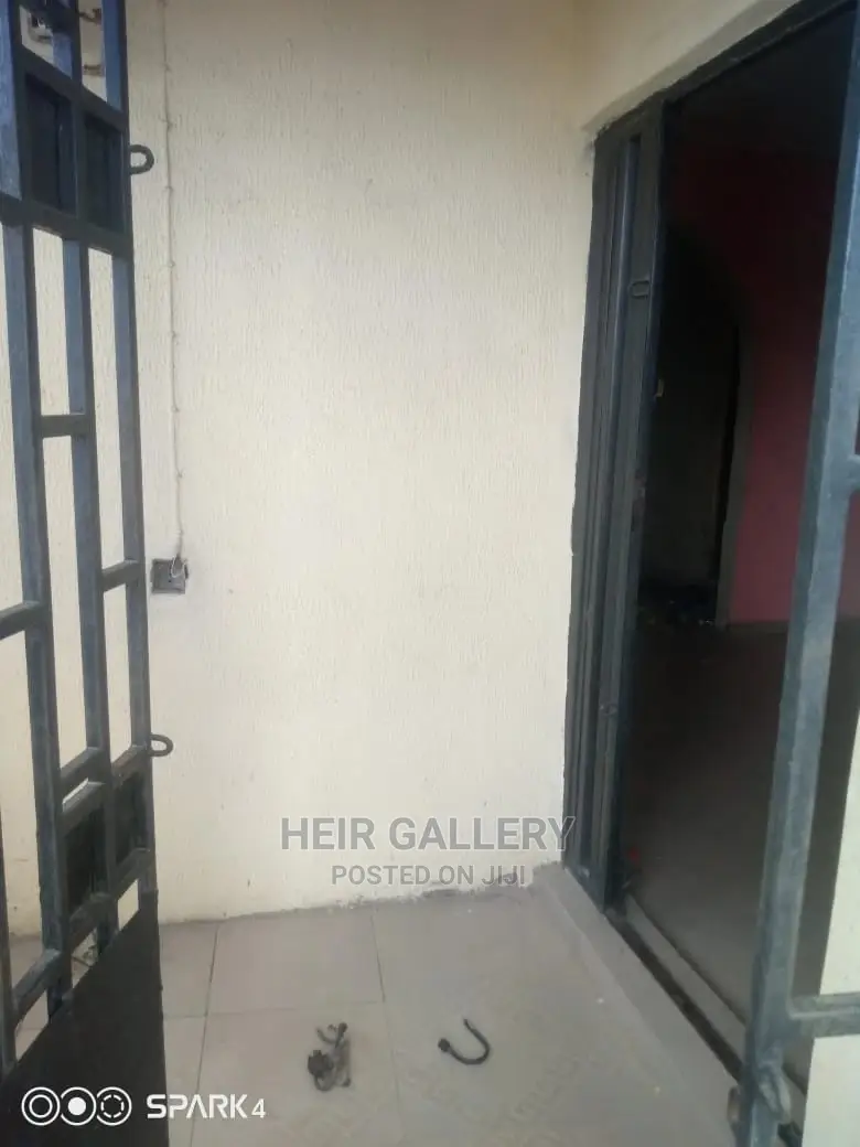 1bdrm Room & Parlour in Alaworo, Badagry for rent
