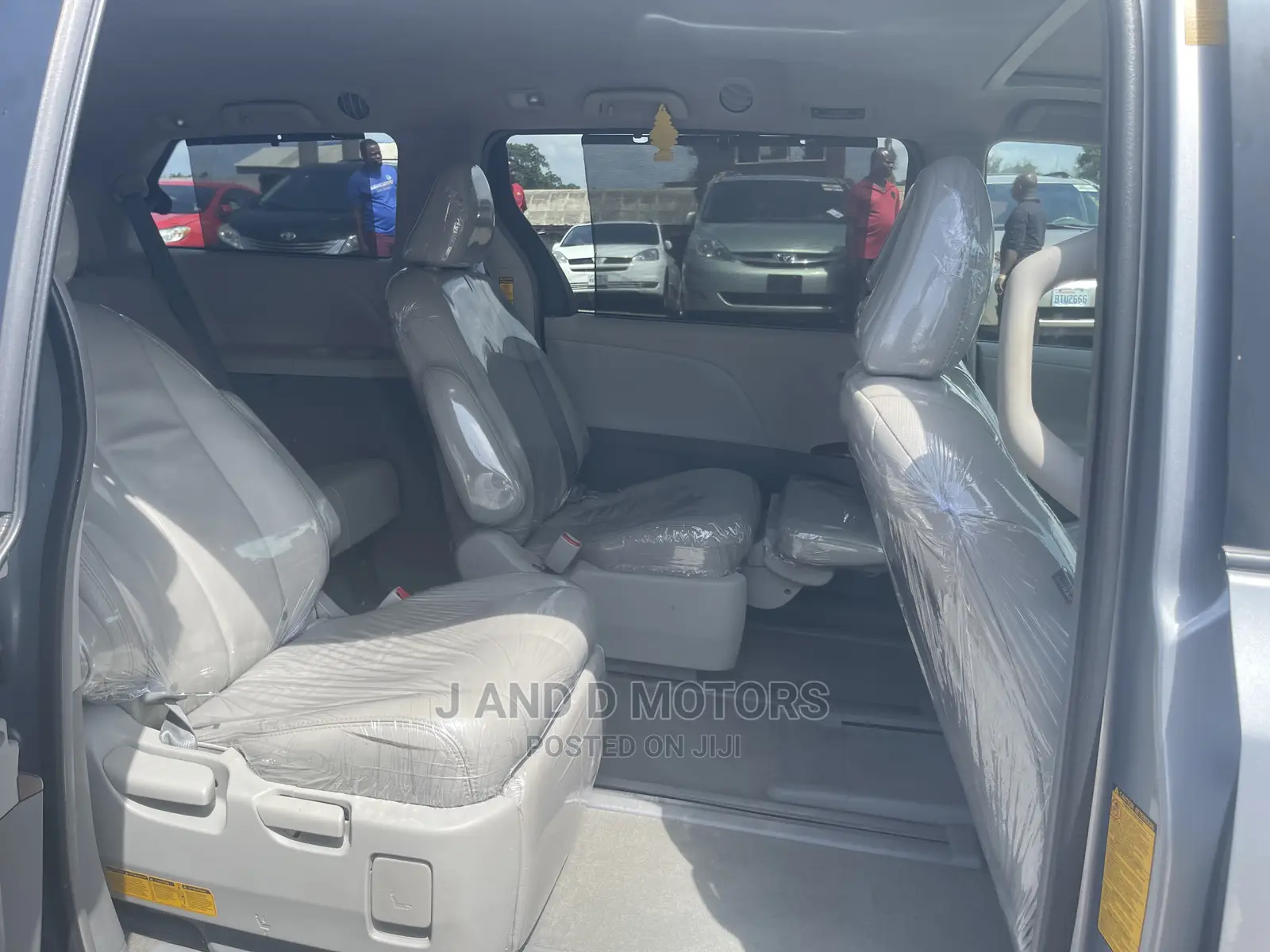 Toyota Sienna 2014 Silver