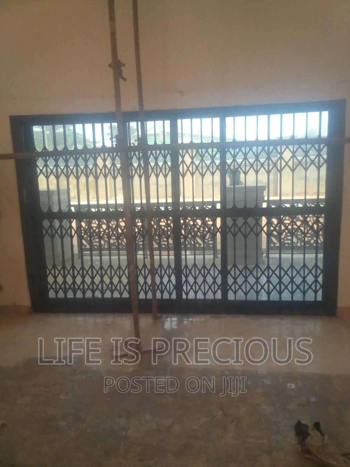 Roller Shutter and Collersible Doors