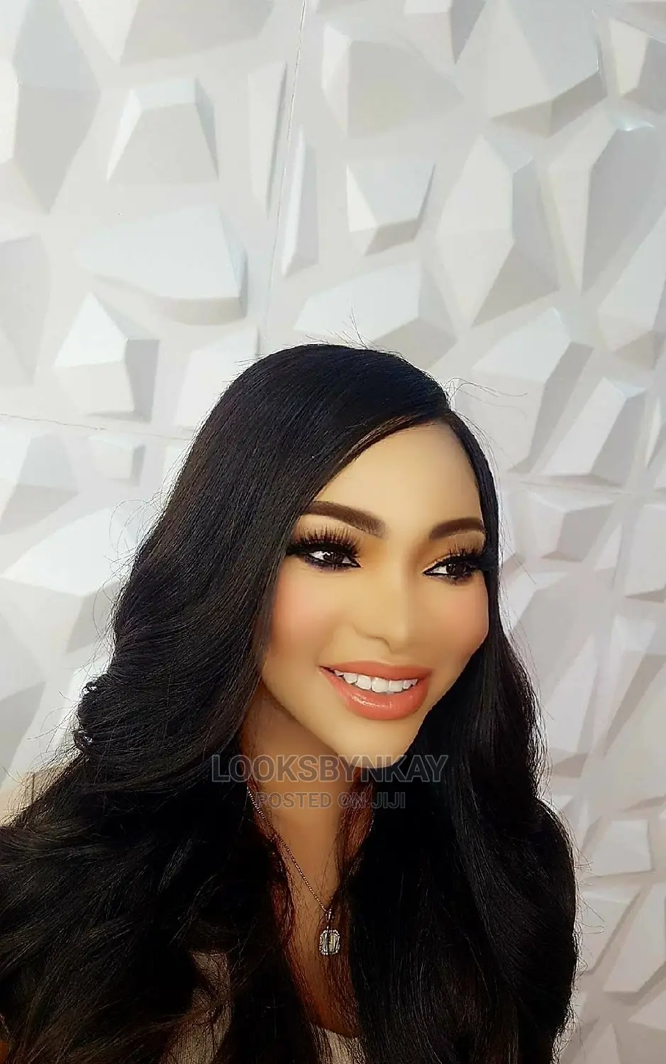 Professional Makeupartist In Eleganza Gele Training