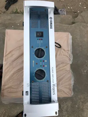 A S Yamaha Professional Power Amplifier P5000s
