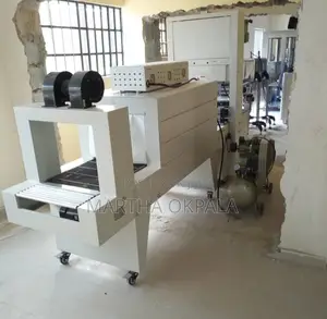 Semi Automatic Shrink Wrapping Machine