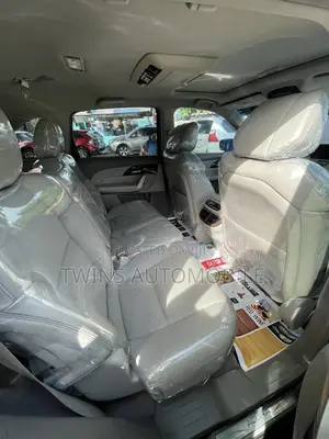 Acura MDX SUV 4dr AWD (3.7L 6cyl 6A) 2011 Gray