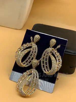 Zirconia Jewelry Set With Chain