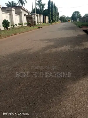3bdrm Block of Flats in G.R.A Enugu for Sale