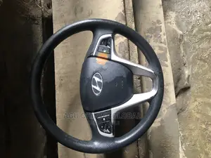 Hyundai Accent Steering Wheel and Airbag