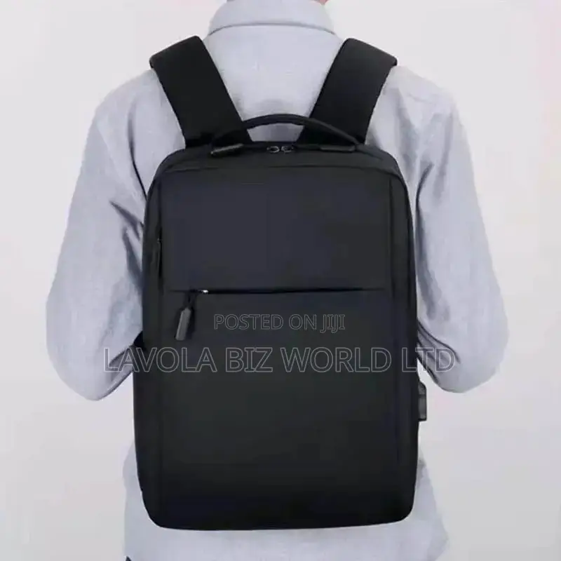 Big Laptop Bagpack With USB Charging Q
