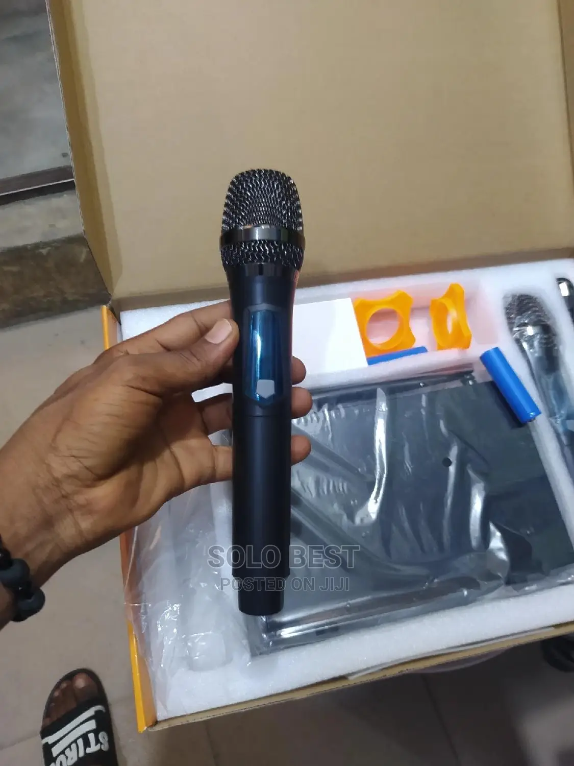 JBL Rechargeable Wireless Microphone Model Vm 150
