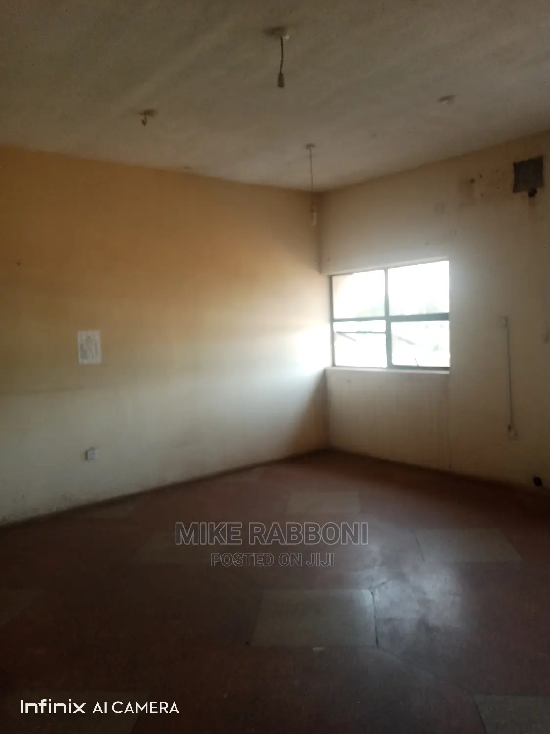 Two Story Office That Contains Up to 40 Partitions for Staff