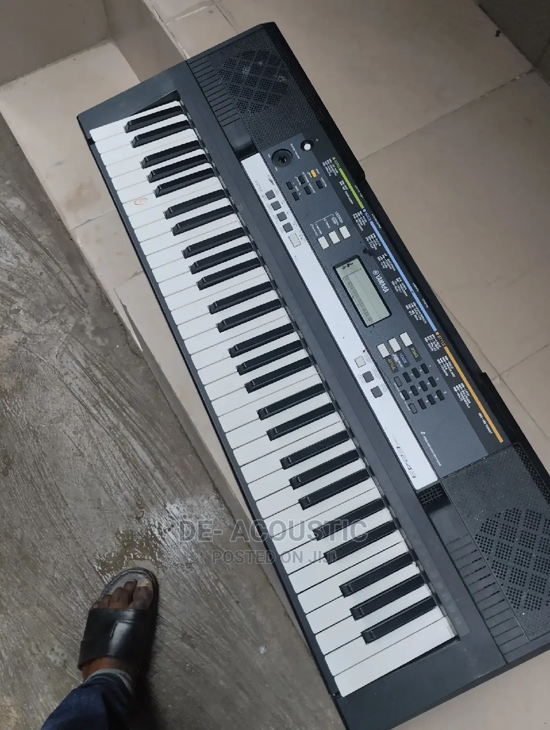 E243 Yamaha E Series Keyboard