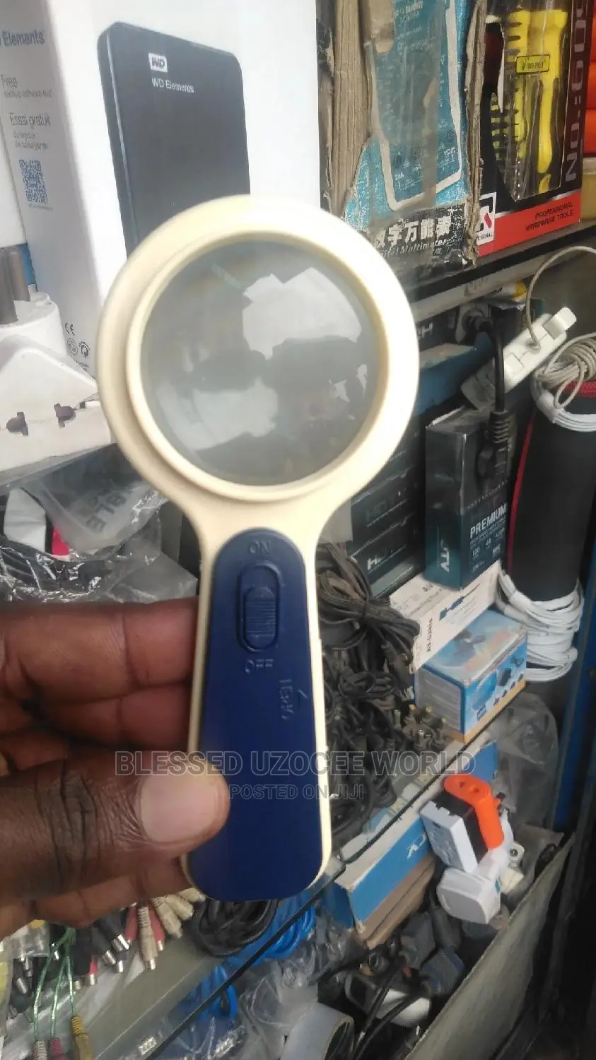 Long Jie Portable Magnifying Glass With LED Torch Tools