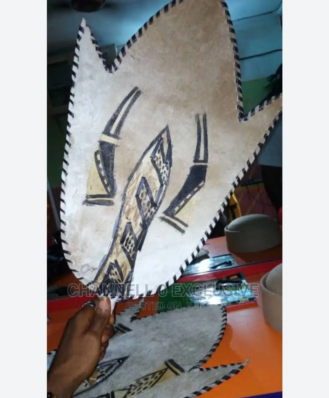 Original Royal Hand Fan