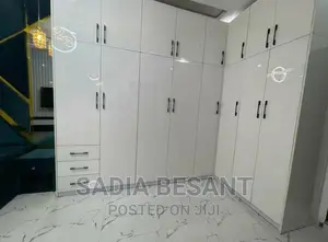 Contemporary Wardrobe Design