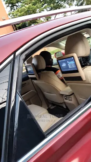 Photo - Back Seat DVD Player