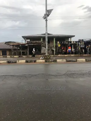 4bdrm House in Upturn Estate, Iseyin for Sale