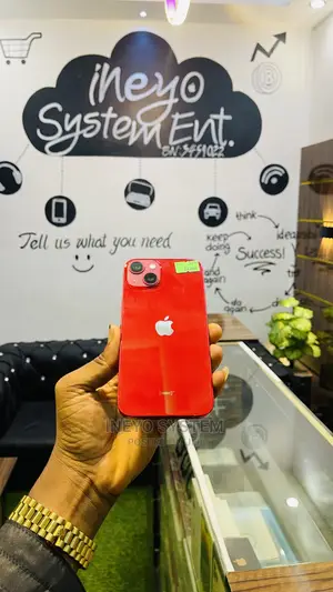 Apple iPhone 13 128 GB Red