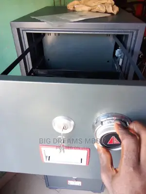 Standard 4d Fireproof Safe (Manual)