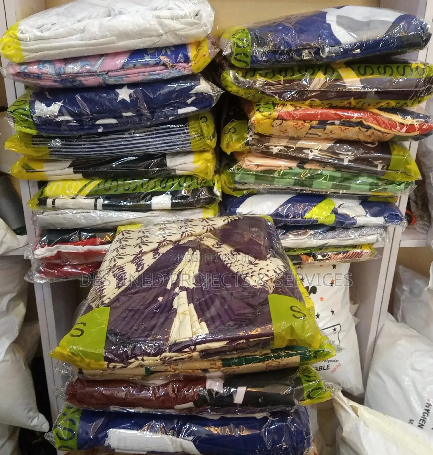 Quality Bedsheets With 4 Pillowcase