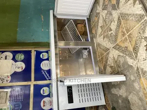 Underbar Chiller With Working Table