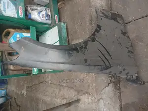 C300 2016 Brand New Fender