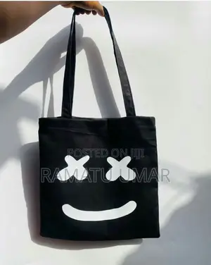 Tote Essence