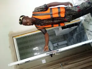 Aluminum Bathroom and Toilet Doors