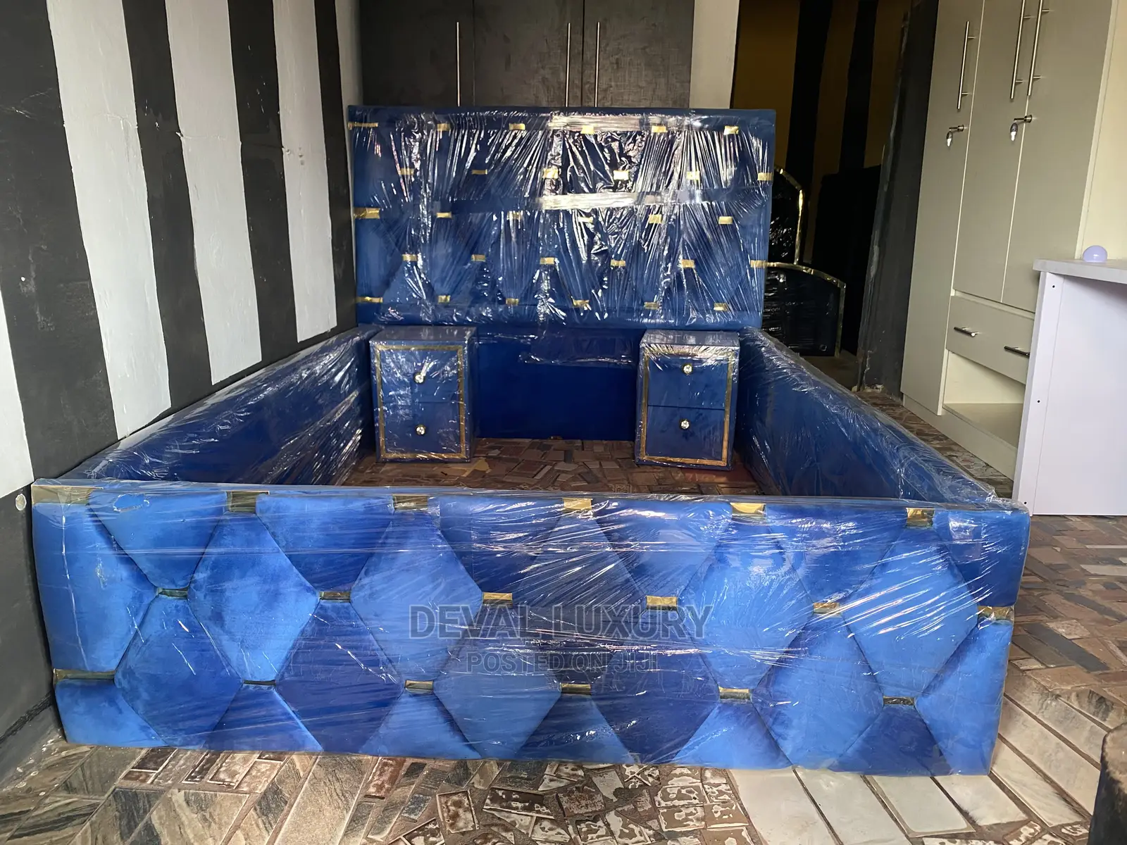 6 by 4 Bedframe