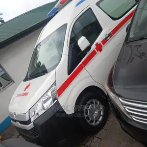 New Toyota HiAce 2022 White