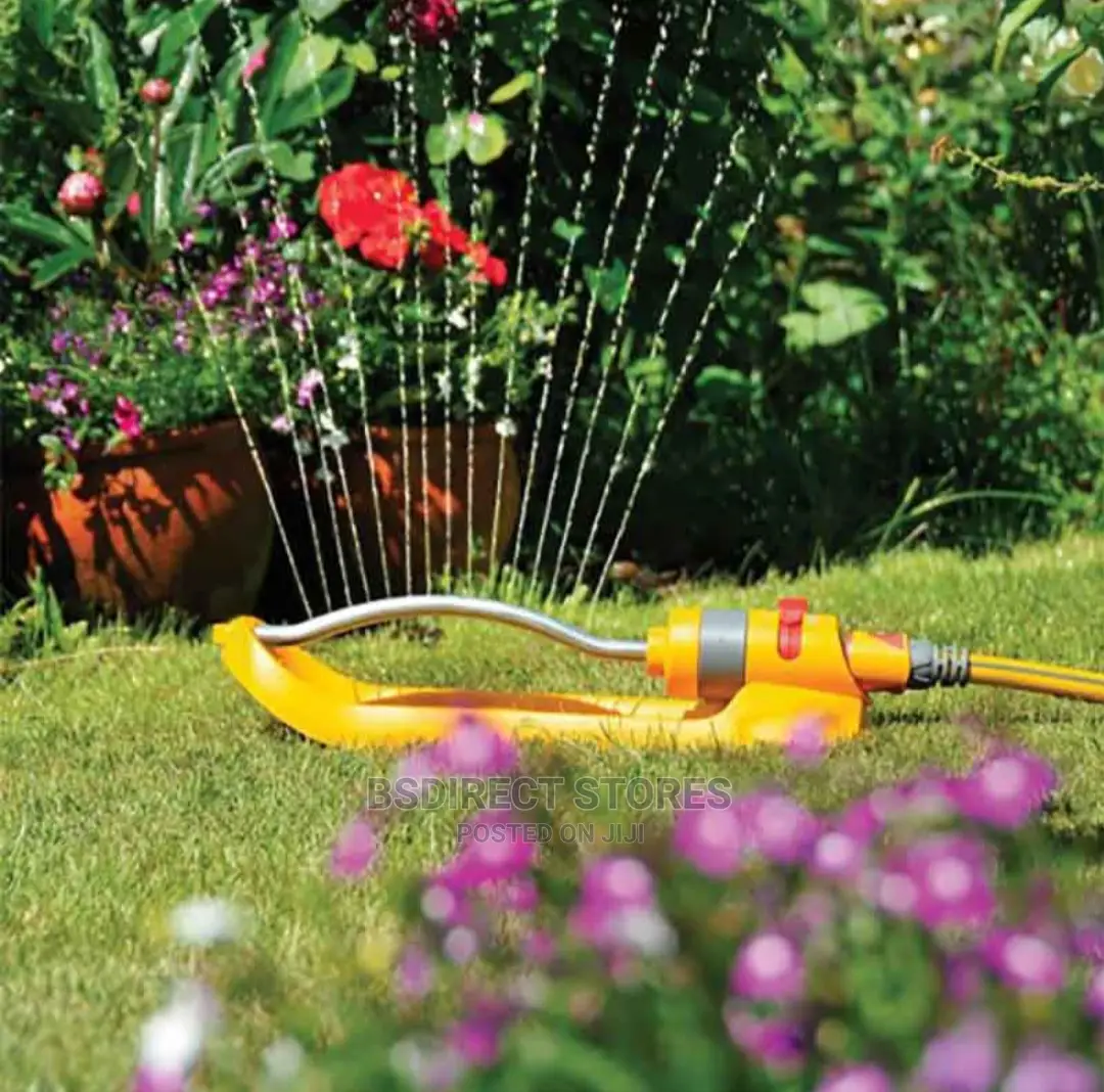 Hozelock Aquastorm Oscillating Garden Lawn Sprinkler 200m2