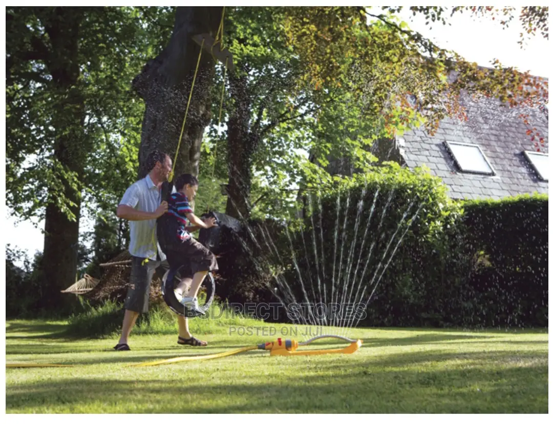 Hozelock Aquastorm Oscillating Garden Lawn Sprinkler 200m2