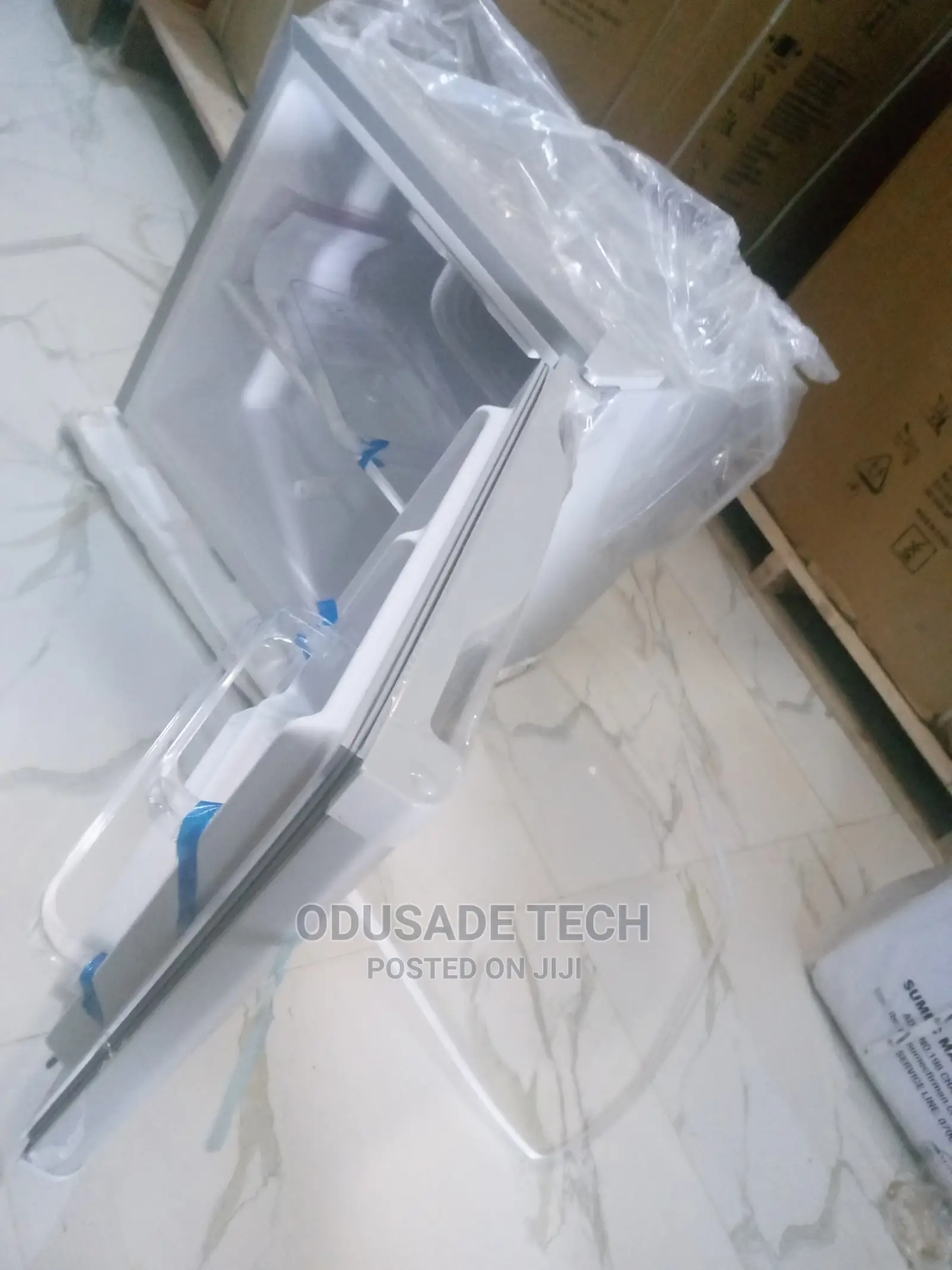Reliable LG Bedside Refrigerator Gc-065l