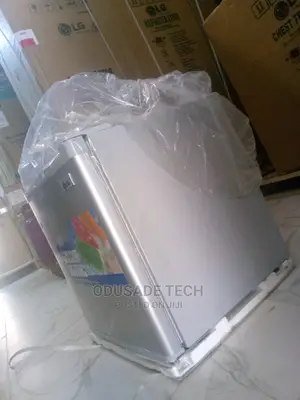 Bedside Refrigertator LG Gc-065l