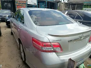 Toyota Camry 2011 Silver