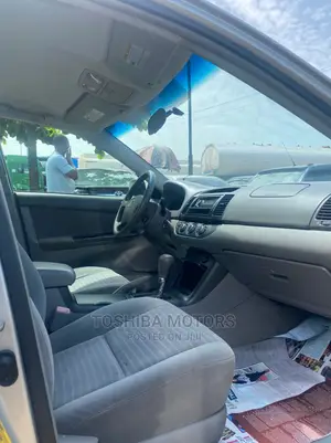 Toyota Camry 2006 Silver